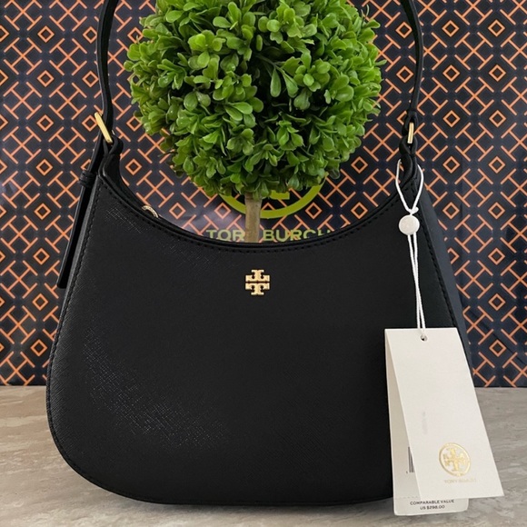 Tory Burch Handbags - New , Authentic Tory Burch emerson zip shoulder bag